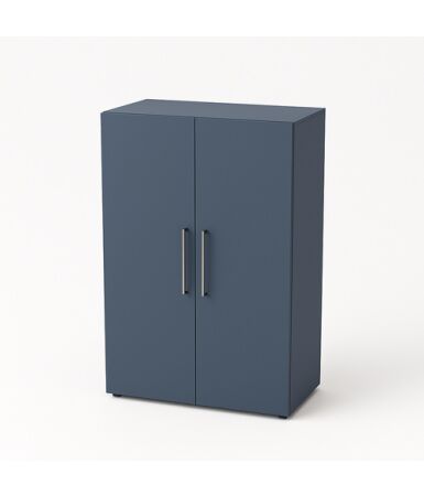 Dwudzielna szafa (na wieszaki, z półkami)